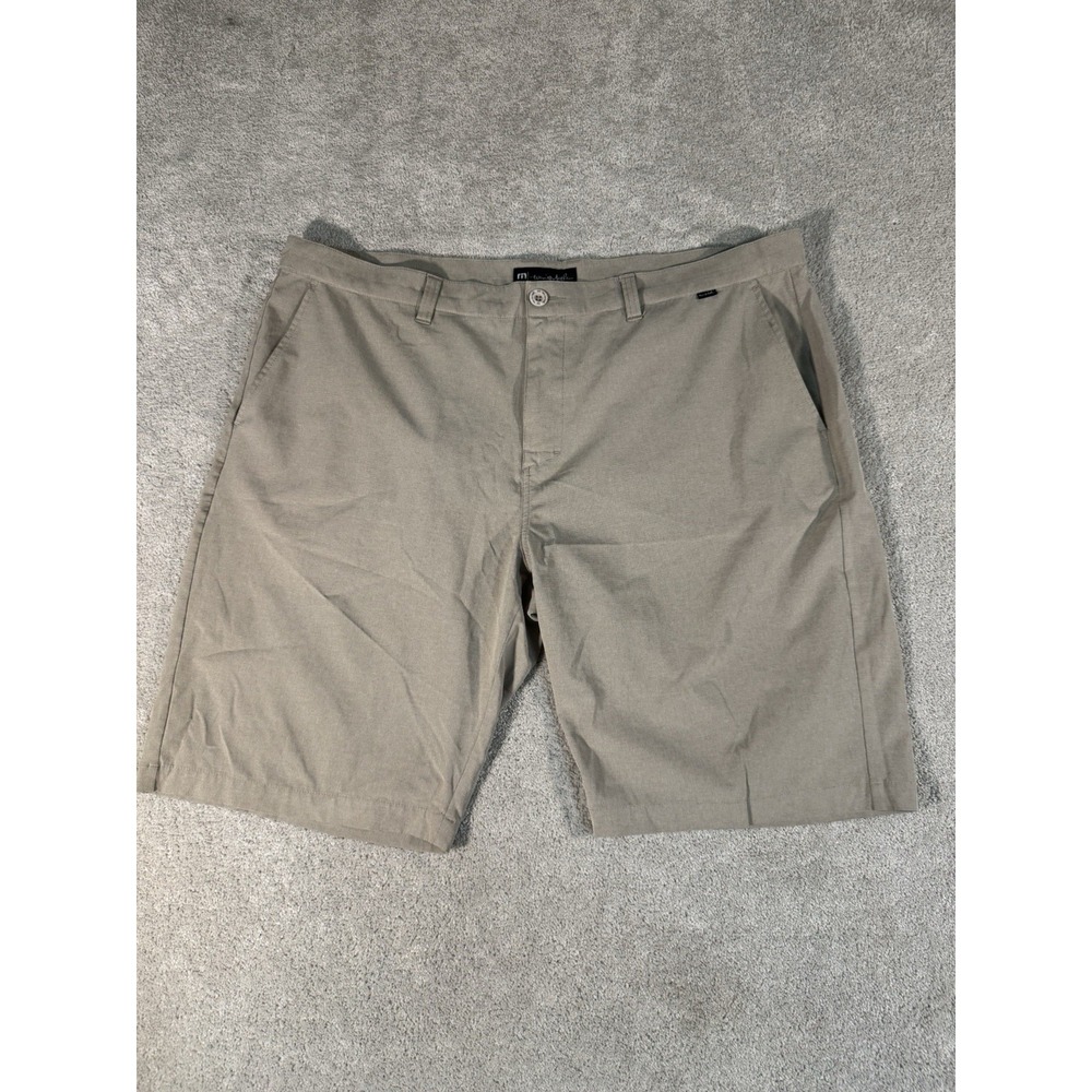 NWOT‎ Travis Mathew Men's Size 42 Carlsbad Proceed with Caution Tan Golf Shorts